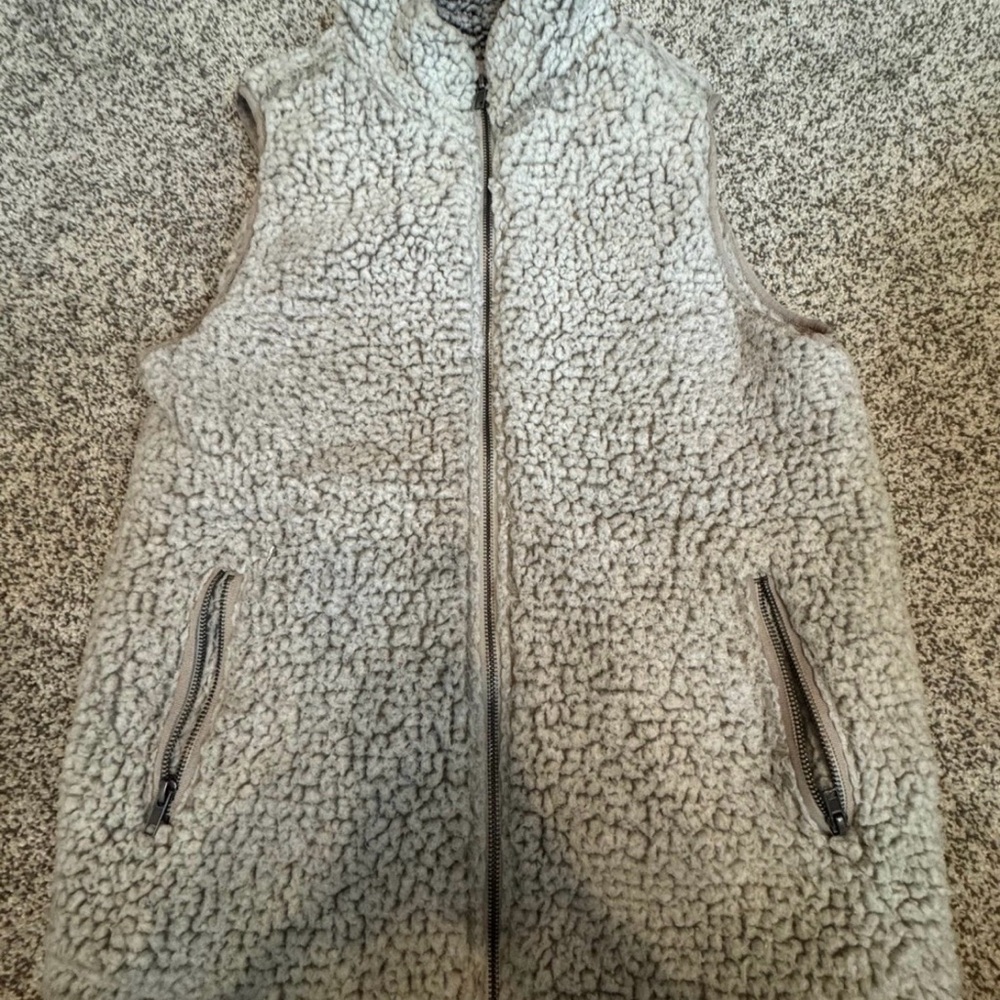 Thread & Supply Light Gray Sherpa Vest